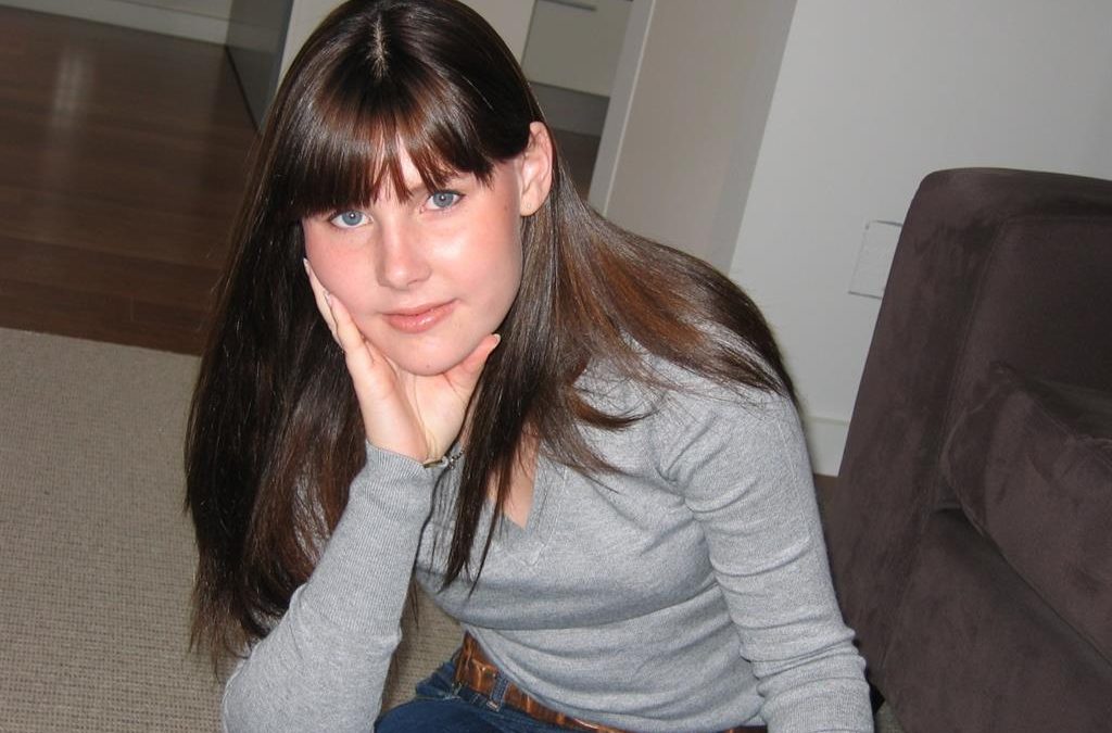 Libby dark hair